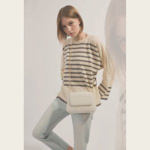 Italian Del Conte Leather Cream Crossbody Bag (Irelia)